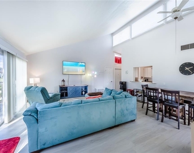 722 White Pine Tree Road - Photo Thumbnail 6