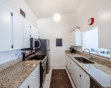 722 White Pine Tree Road - Photo Thumbnail 7