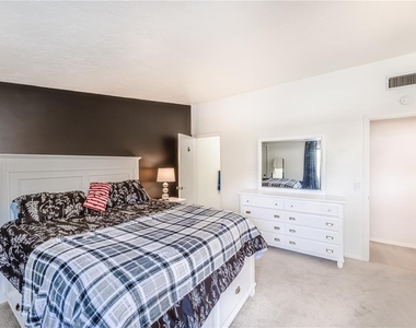 722 White Pine Tree Road - Photo Thumbnail 13