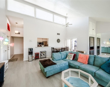 722 White Pine Tree Road - Photo Thumbnail 4