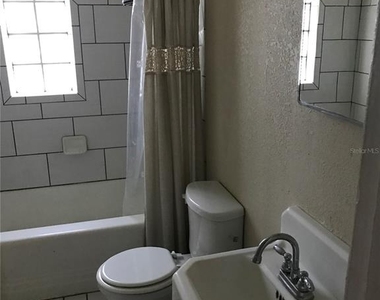 118 Riggins Street - Photo Thumbnail 2