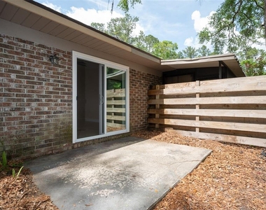3409 Nw 52nd Terrace - Photo Thumbnail 7