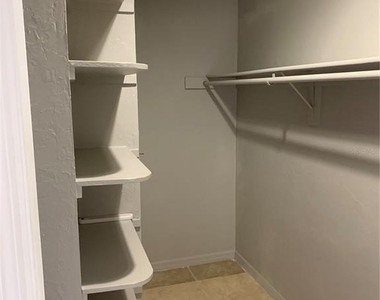 22481 Westchester Boulevard - Photo Thumbnail 12