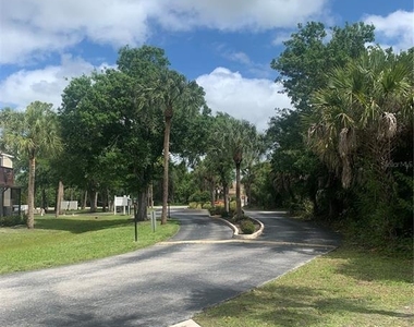 22481 Westchester Boulevard - Photo Thumbnail 2
