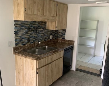 22481 Westchester Boulevard - Photo Thumbnail 24