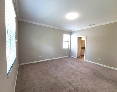 19353 Nearpoint Drive - Photo Thumbnail 7