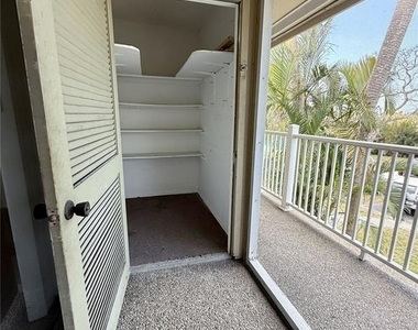 731 Manatee Avenue - Photo Thumbnail 7