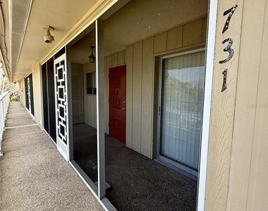 731 Manatee Avenue - Photo Thumbnail 5