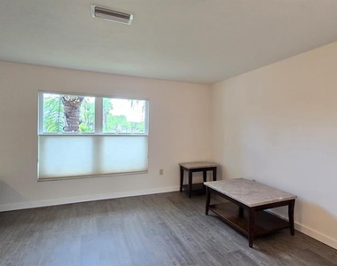 3801 Kingston Boulevard - Photo Thumbnail 10