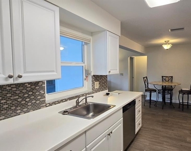 3801 Kingston Boulevard - Photo Thumbnail 7