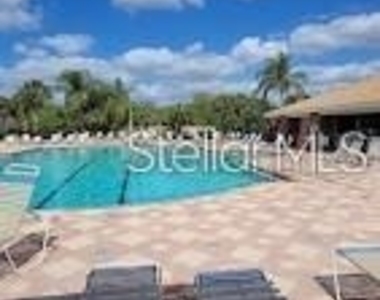 803 Fairwaycove Lane - Photo Thumbnail 22