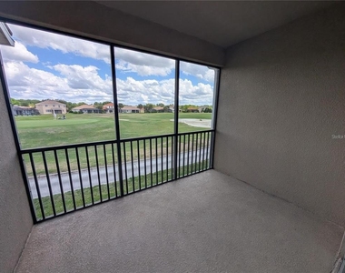 803 Fairwaycove Lane - Photo Thumbnail 5