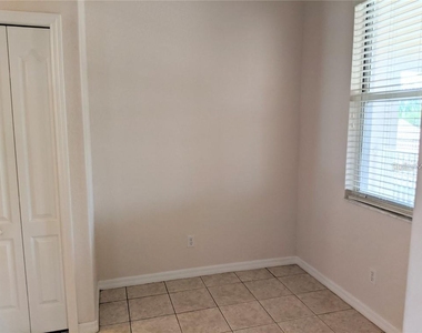 803 Fairwaycove Lane - Photo Thumbnail 10