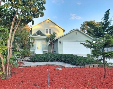 5157 Sandy Beach Avenue - Photo Thumbnail 3