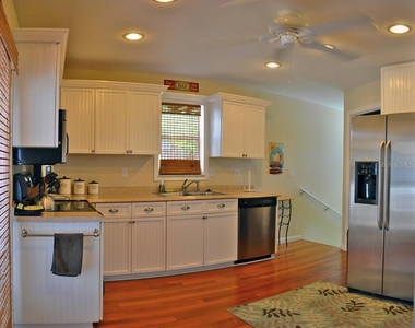 5157 Sandy Beach Avenue - Photo Thumbnail 10