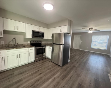 518 Briarwood Road - Photo Thumbnail 2