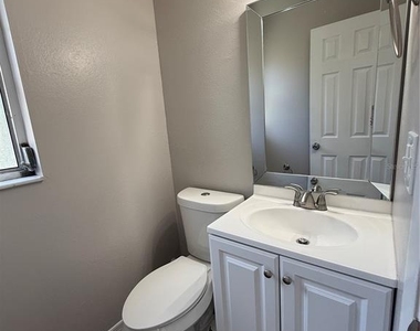 518 Briarwood Road - Photo Thumbnail 9