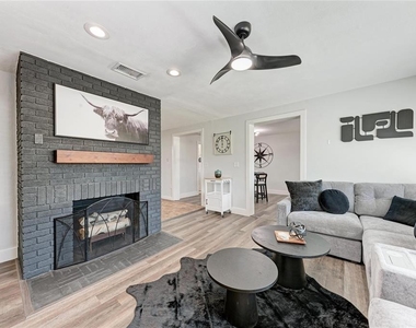 339 Suwanee Avenue - Photo Thumbnail 4