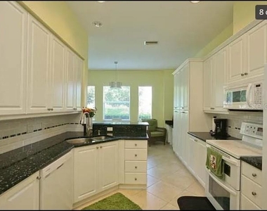 5514 46th Court W - Photo Thumbnail 8