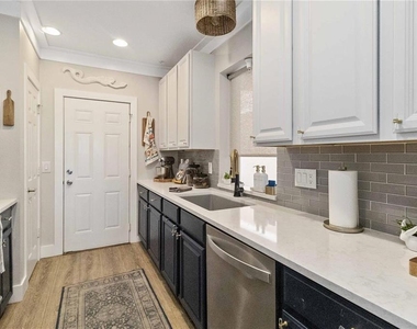 7242 Hamilton Road - Photo Thumbnail 3