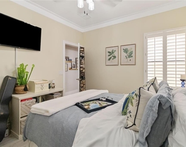 7242 Hamilton Road - Photo Thumbnail 15