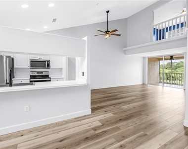 8350 Wingate Drive - Photo Thumbnail 6