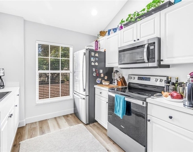 8350 Wingate Drive - Photo Thumbnail 3