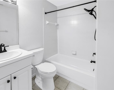 8350 Wingate Drive - Photo Thumbnail 27