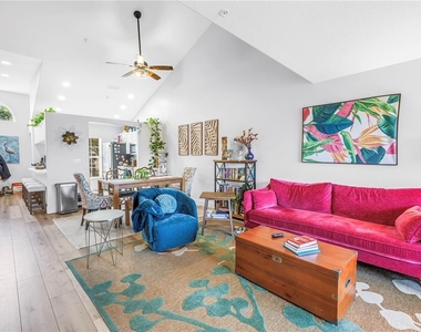 8350 Wingate Drive - Photo Thumbnail 8