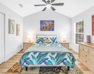 8350 Wingate Drive - Photo Thumbnail 20