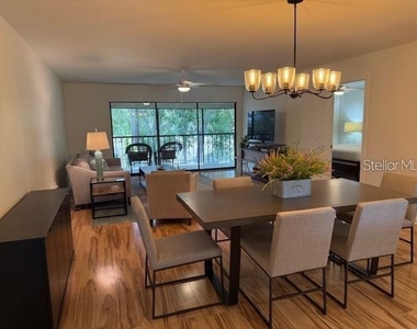 6120 Country Club Way - Photo Thumbnail 1
