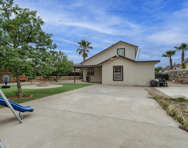 12272 Tierra Pez Way - Photo Thumbnail 5