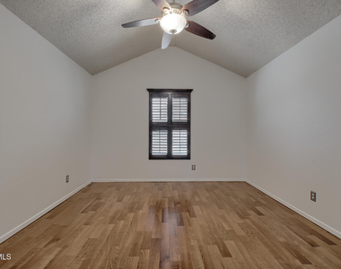 12272 Tierra Pez Way - Photo Thumbnail 21