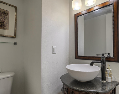 12272 Tierra Pez Way - Photo Thumbnail 31