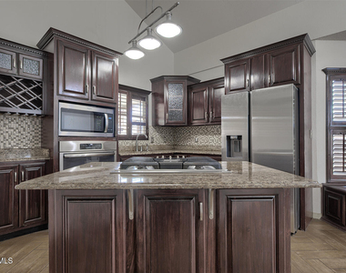 12272 Tierra Pez Way - Photo Thumbnail 16