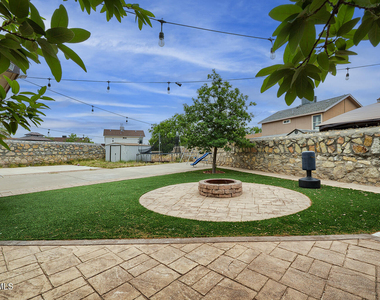 12272 Tierra Pez Way - Photo Thumbnail 9