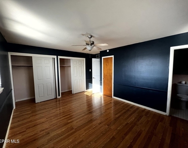 112 De Leon Drive - Photo Thumbnail 12