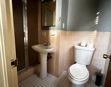 112 De Leon Drive - Photo Thumbnail 14