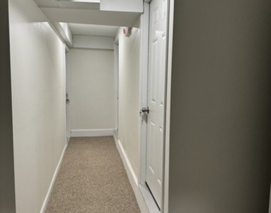 61 Colony Street - Photo Thumbnail 6