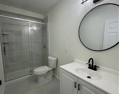 61 Colony Street - Photo Thumbnail 5