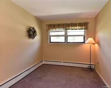 21 Mcdermott Circle - Photo Thumbnail 13