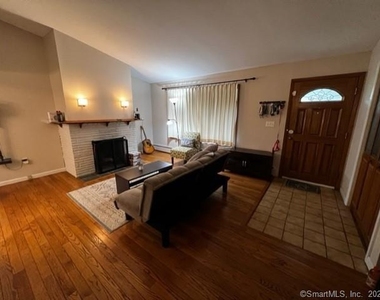 21 Mcdermott Circle - Photo Thumbnail 5