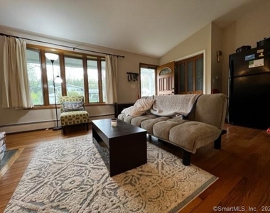 21 Mcdermott Circle - Photo Thumbnail 6