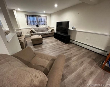 21 Mcdermott Circle - Photo Thumbnail 18