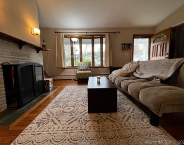 21 Mcdermott Circle - Photo Thumbnail 3