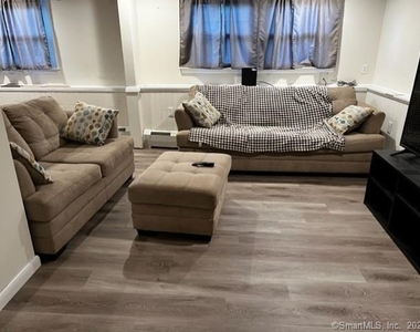 21 Mcdermott Circle - Photo Thumbnail 17