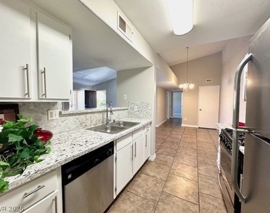 7885 Flamingo Road - Photo Thumbnail 8