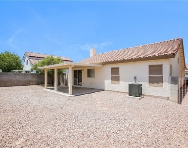 3129 Macaroon Way - Photo Thumbnail 12