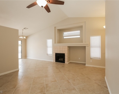 3129 Macaroon Way - Photo Thumbnail 2