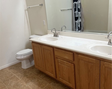 8805 Jeffreys Street - Photo Thumbnail 7